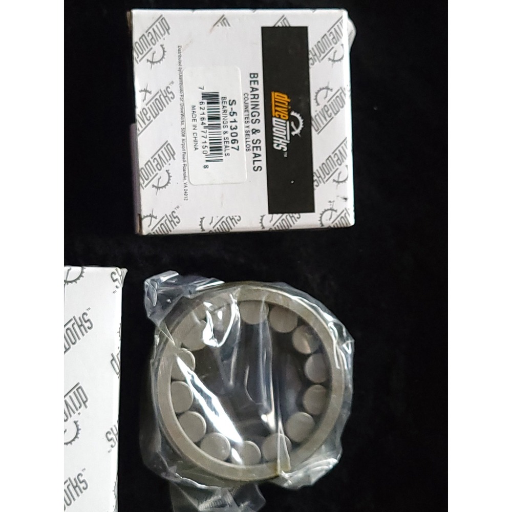 Driveworks S-513067 Wheel Bearing & S-4762N Seal Set GM Auto Parts NOS - Picture 2 of 6